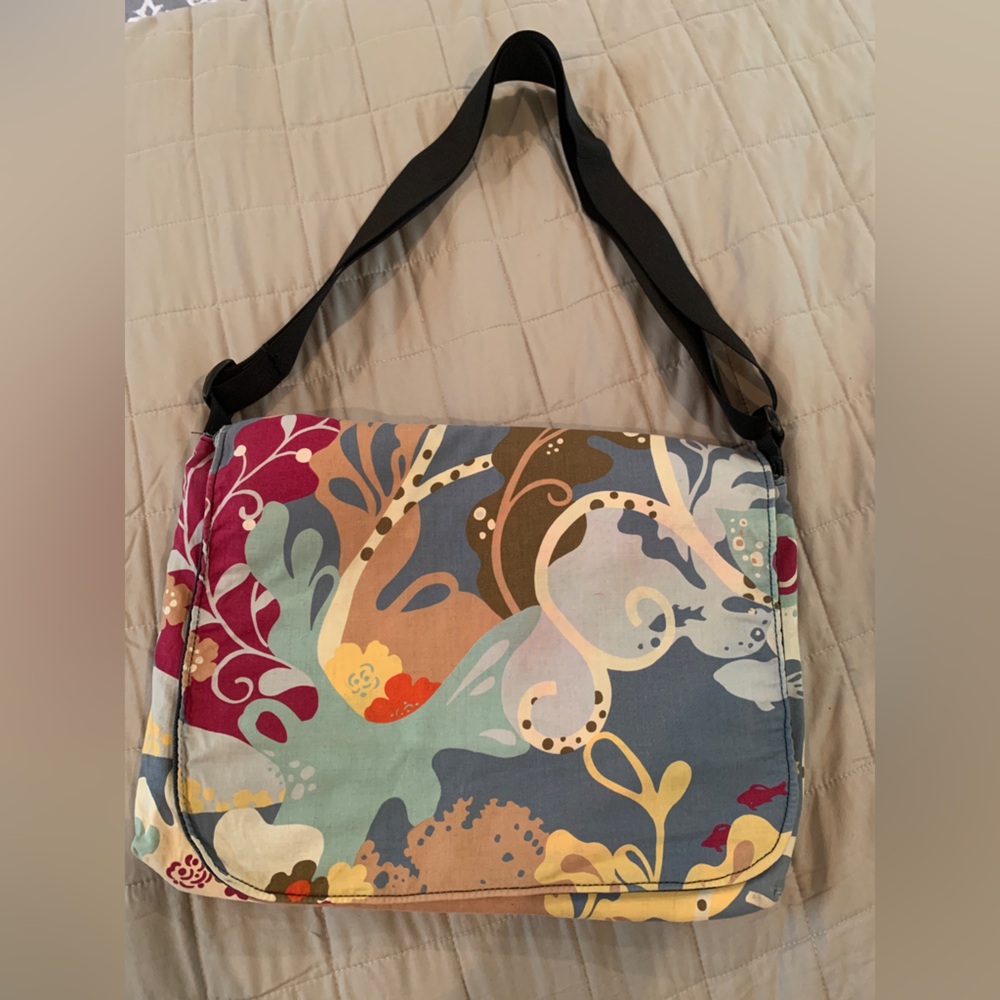 Vibrant design laptop bag